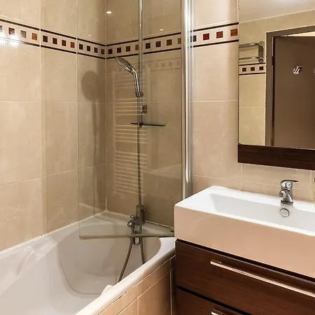 Apartment Carre Marine N214 2p4 *